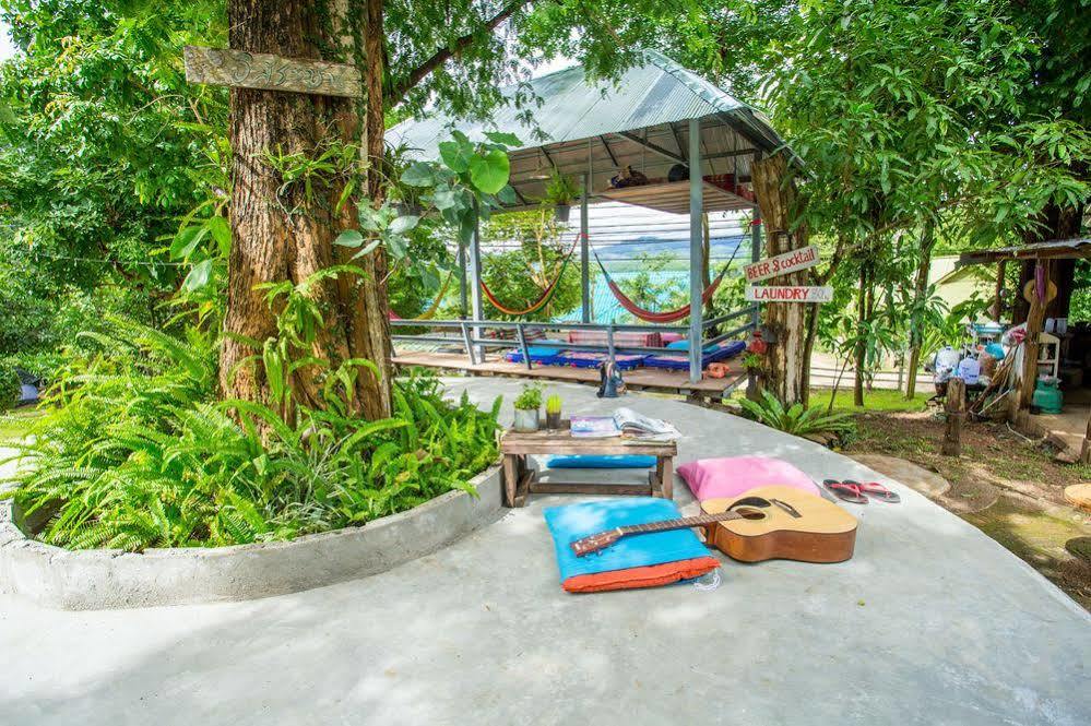 Hotel Baan Kati Sod Pai Esterno foto