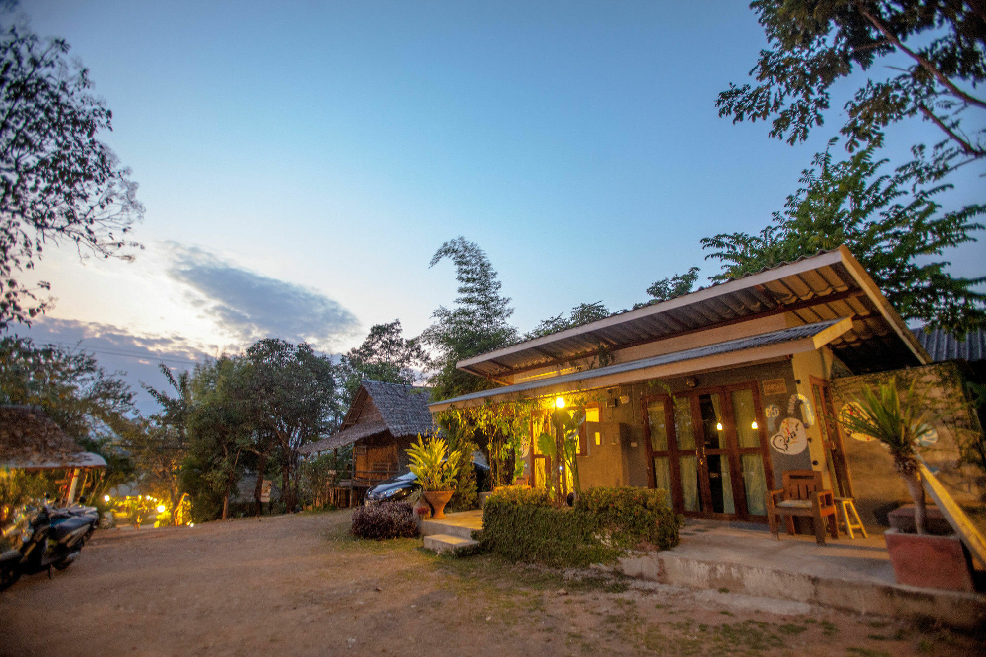 Hotel Baan Kati Sod Pai Esterno foto